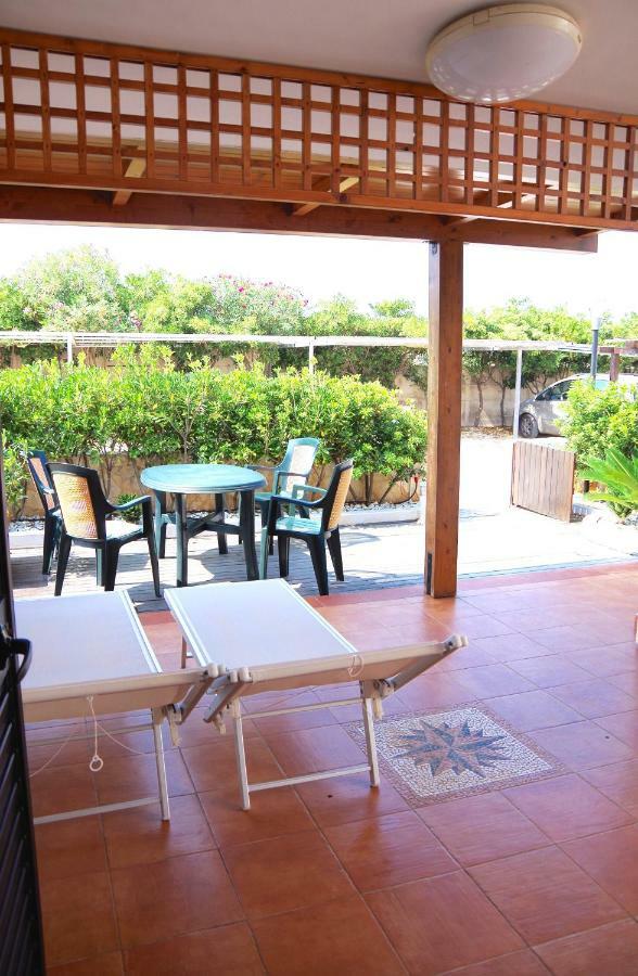 Casa Sullo Scoglio Apartment วิลลานอวา ดิ ออสตูนี ภายนอก รูปภาพ