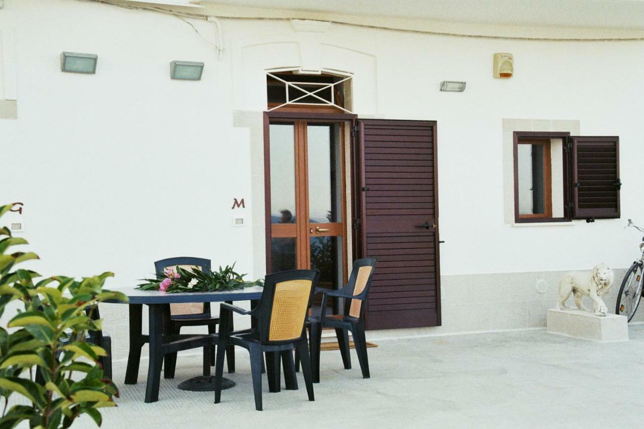 Casa Sullo Scoglio Apartment วิลลานอวา ดิ ออสตูนี ภายนอก รูปภาพ