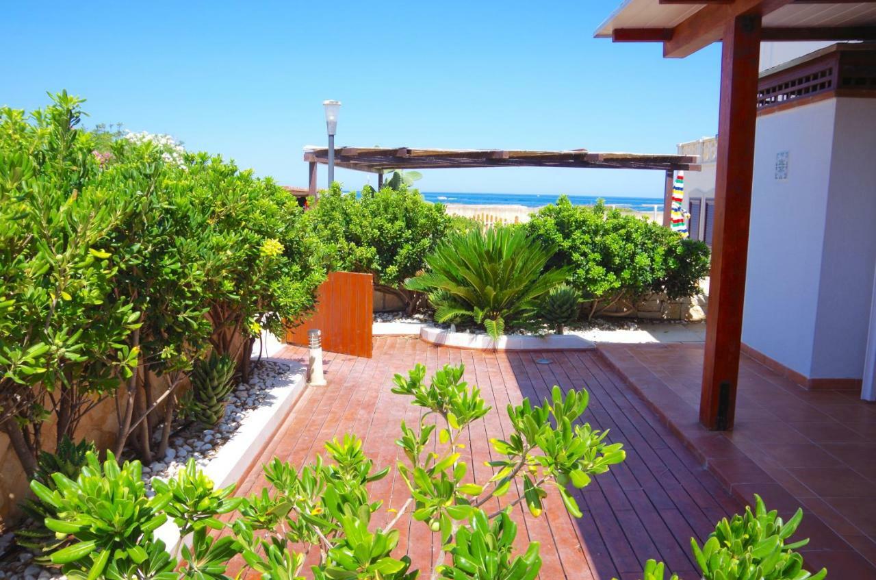 Casa Sullo Scoglio Apartment วิลลานอวา ดิ ออสตูนี ภายนอก รูปภาพ
