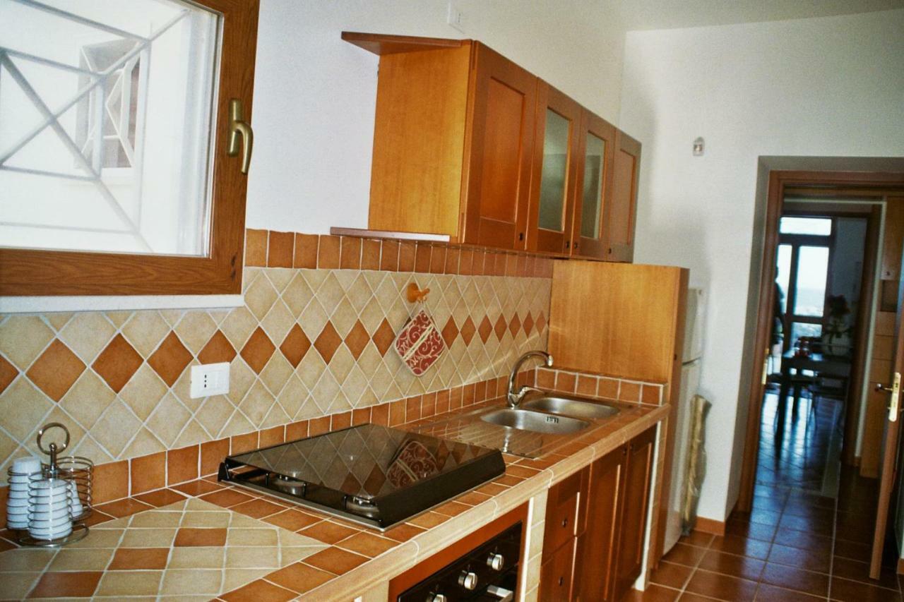 Casa Sullo Scoglio Apartment วิลลานอวา ดิ ออสตูนี ภายนอก รูปภาพ