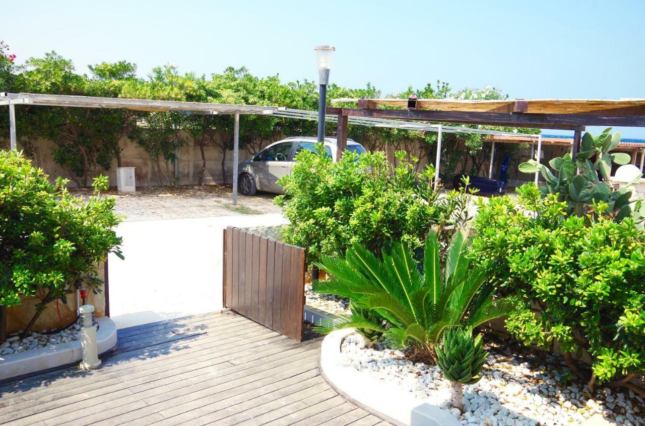 Casa Sullo Scoglio Apartment วิลลานอวา ดิ ออสตูนี ภายนอก รูปภาพ
