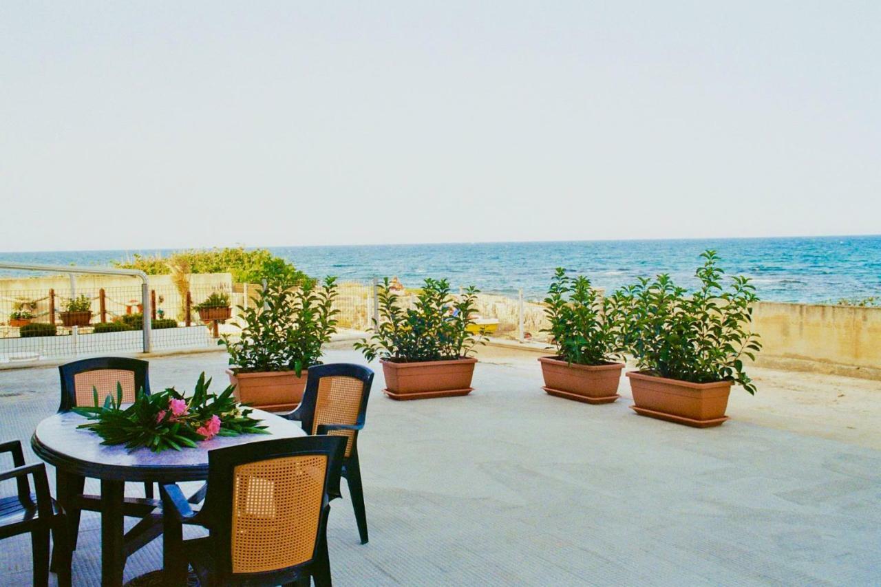 Casa Sullo Scoglio Apartment วิลลานอวา ดิ ออสตูนี ภายนอก รูปภาพ
